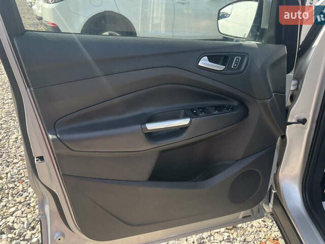 Сірий Форд Ескейп, об'ємом двигуна 2.49 л та пробігом 172 тис. км за 12300 $, фото 6 на Automoto.ua