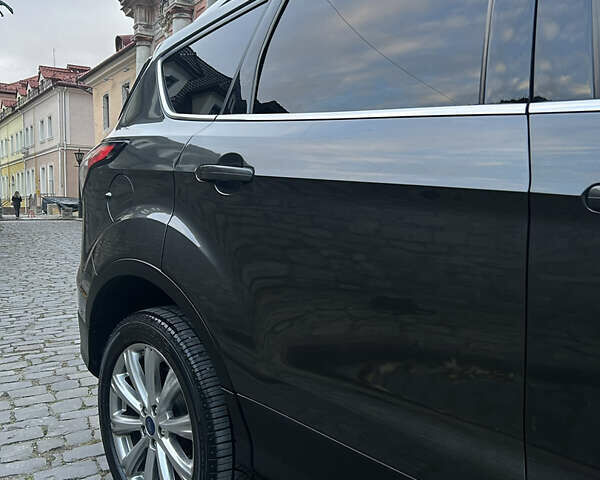 Сірий Форд Ескейп, об'ємом двигуна 1.5 л та пробігом 152 тис. км за 13000 $, фото 3 на Automoto.ua