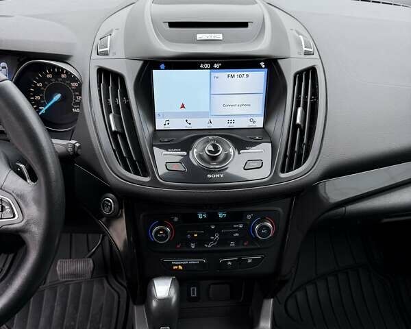 Серый Форд Эскейп, объемом двигателя 1.5 л и пробегом 150 тыс. км за 13500 $, фото 16 на Automoto.ua