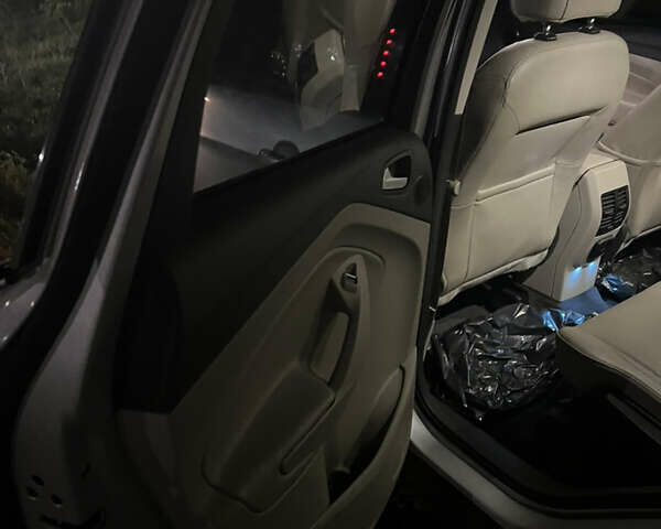 Серый Форд Эскейп, объемом двигателя 2 л и пробегом 113 тыс. км за 16500 $, фото 31 на Automoto.ua