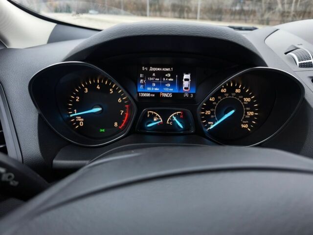 Серый Форд Эскейп, объемом двигателя 1.5 л и пробегом 136 тыс. км за 12900 $, фото 5 на Automoto.ua