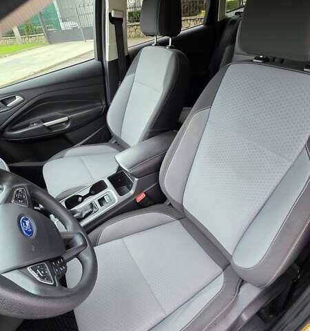 Сірий Форд Ескейп, об'ємом двигуна 1.5 л та пробігом 216 тис. км за 10500 $, фото 14 на Automoto.ua