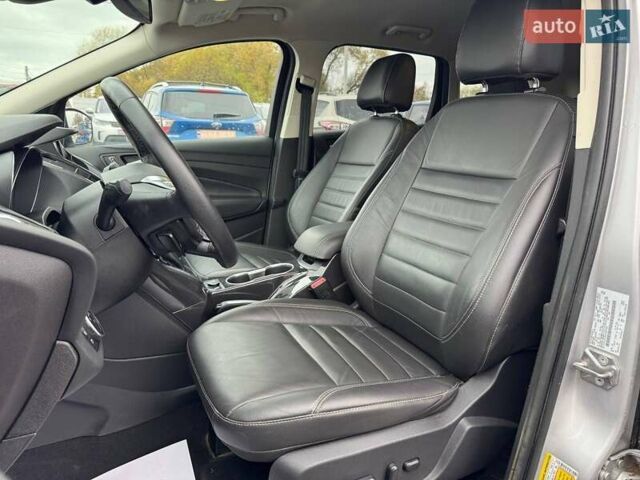 Сірий Форд Ескейп, об'ємом двигуна 2 л та пробігом 50 тис. км за 9000 $, фото 11 на Automoto.ua