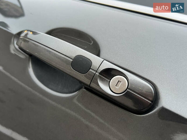 Сірий Форд Ескейп, об'ємом двигуна 2 л та пробігом 139 тис. км за 14800 $, фото 56 на Automoto.ua