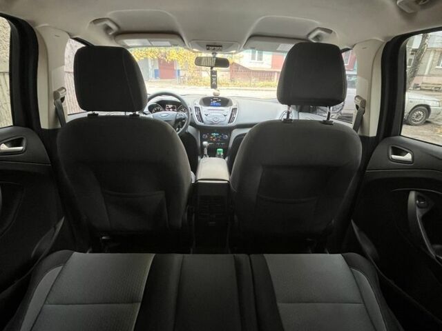 Сірий Форд Ескейп, об'ємом двигуна 1.5 л та пробігом 143 тис. км за 13000 $, фото 17 на Automoto.ua