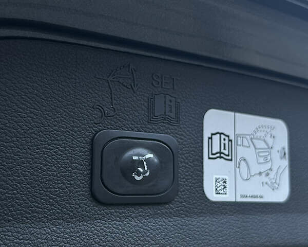 Сірий Форд Ескейп, об'ємом двигуна 1.5 л та пробігом 152 тис. км за 13000 $, фото 22 на Automoto.ua