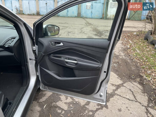 Серый Форд Эскейп, объемом двигателя 1.5 л и пробегом 206 тыс. км за 9200 $, фото 13 на Automoto.ua