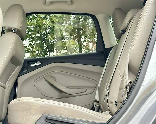 Сірий Форд Ескейп, об'ємом двигуна 1.5 л та пробігом 139 тис. км за 12000 $, фото 15 на Automoto.ua