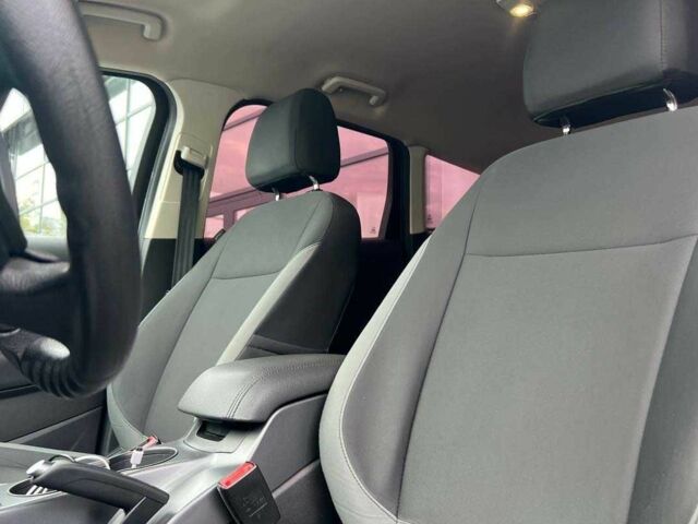 Сірий Форд Ескейп, об'ємом двигуна 2.5 л та пробігом 163 тис. км за 10700 $, фото 11 на Automoto.ua