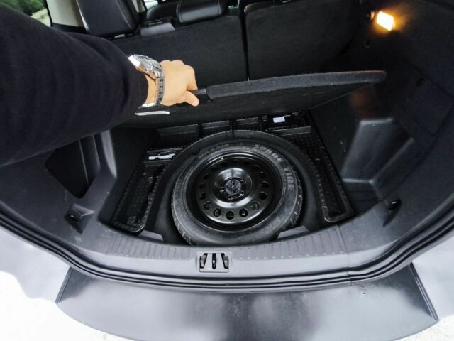 Серый Форд Эскейп, объемом двигателя 1.5 л и пробегом 136 тыс. км за 12900 $, фото 3 на Automoto.ua