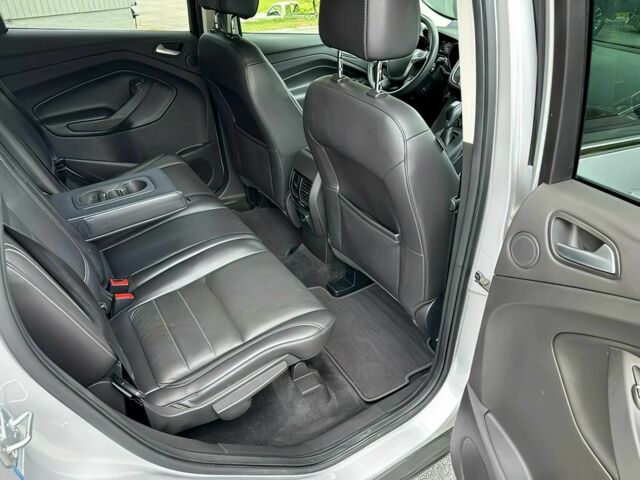 Форд Эскейп 2016 в Тернополе на Automoto.ua Серый Форд Эскейп, объемом двигателя 2 л и пробегом 72 тыс. км за 8150 $, фото 12 на Automoto.ua