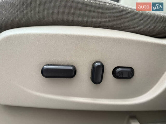 Форд Ескейп 2016 у Хмельницькому на Automoto.ua Сірий Форд Ескейп, об'ємом двигуна 1.6 л та пробігом 62 тис. км за 11800 $, фото 17 на Automoto.ua