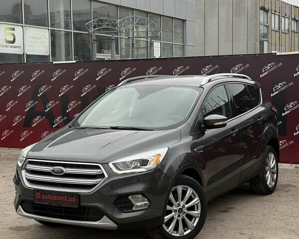 Серый Форд Эскейп, объемом двигателя 1.5 л и пробегом 150 тыс. км за 13500 $, фото 2 на Automoto.ua