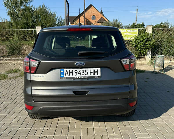 Форд Эскейп 2016 в Черновцах на Automoto.ua Серый Форд Эскейп, объемом двигателя 2.5 л и пробегом 301 тыс. км за 12000 $, фото 9 на Automoto.ua