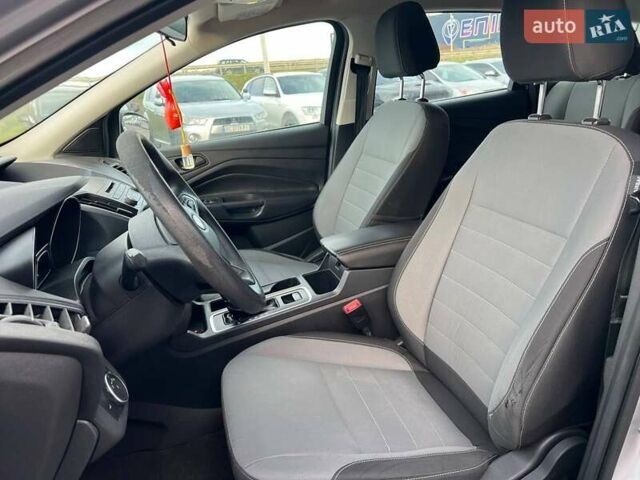 Форд Ескейп 2016 у Львові на Automoto.ua Сірий Форд Ескейп, об'ємом двигуна 2.5 л та пробігом 233 тис. км за 10990 $, фото 18 на Automoto.ua