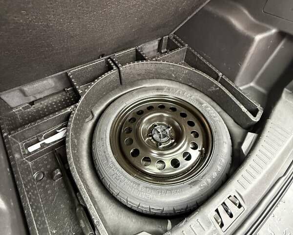 Серый Форд Эскейп, объемом двигателя 1.5 л и пробегом 150 тыс. км за 13500 $, фото 13 на Automoto.ua