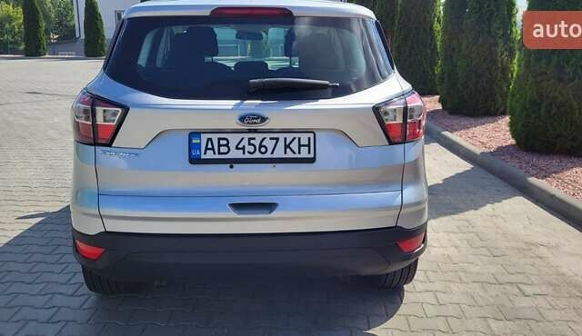 Сірий Форд Ескейп, об'ємом двигуна 2.5 л та пробігом 146 тис. км за 12500 $, фото 8 на Automoto.ua