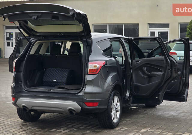 Серый Форд Эскейп, объемом двигателя 1.5 л и пробегом 143 тыс. км за 12100 $, фото 5 на Automoto.ua