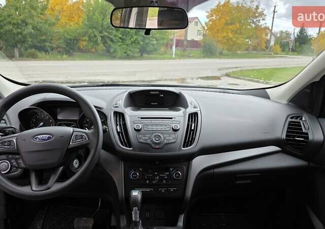 Сірий Форд Ескейп, об'ємом двигуна 1.5 л та пробігом 216 тис. км за 10500 $, фото 19 на Automoto.ua