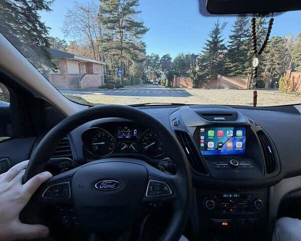 Серый Форд Эскейп, объемом двигателя 2 л и пробегом 103 тыс. км за 13200 $, фото 10 на Automoto.ua