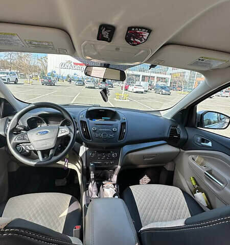 Серый Форд Эскейп, объемом двигателя 2 л и пробегом 144 тыс. км за 12400 $, фото 10 на Automoto.ua