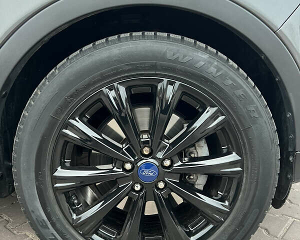 Сірий Форд Ескейп, об'ємом двигуна 2 л та пробігом 139 тис. км за 14800 $, фото 19 на Automoto.ua