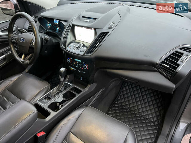 Сірий Форд Ескейп, об'ємом двигуна 2 л та пробігом 139 тис. км за 14800 $, фото 52 на Automoto.ua
