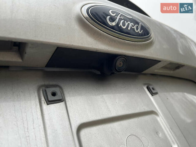 Серый Форд Эскейп, объемом двигателя 1.5 л и пробегом 206 тыс. км за 8999 $, фото 18 на Automoto.ua