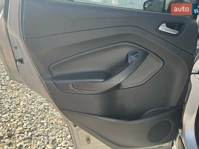 Сірий Форд Ескейп, об'ємом двигуна 2.49 л та пробігом 172 тис. км за 12300 $, фото 15 на Automoto.ua