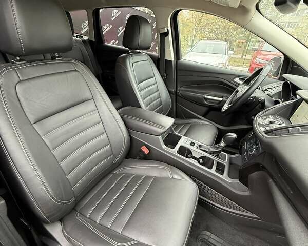 Серый Форд Эскейп, объемом двигателя 1.5 л и пробегом 150 тыс. км за 13500 $, фото 25 на Automoto.ua