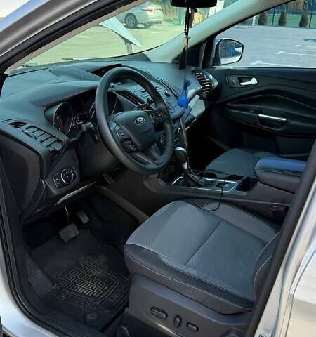 Серый Форд Эскейп, объемом двигателя 1.5 л и пробегом 131 тыс. км за 10999 $, фото 31 на Automoto.ua