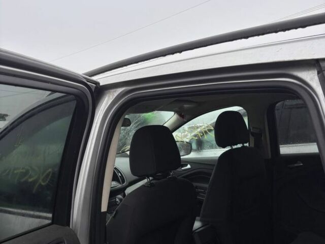 Серый Форд Эскейп, объемом двигателя 1.5 л и пробегом 169 тыс. км за 5999 $, фото 7 на Automoto.ua