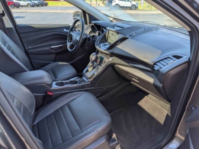 Сірий Форд Ескейп, об'ємом двигуна 2 л та пробігом 72 тис. км за 9899 $, фото 7 на Automoto.ua