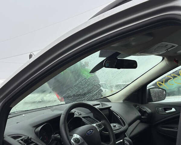 Серый Форд Эскейп, объемом двигателя 1.6 л и пробегом 169 тыс. км за 5999 $, фото 8 на Automoto.ua