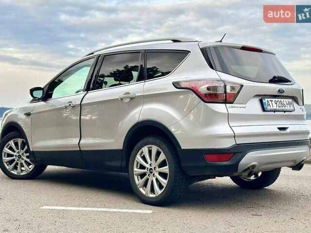 Серый Форд Эскейп, объемом двигателя 1.5 л и пробегом 139 тыс. км за 11900 $, фото 8 на Automoto.ua