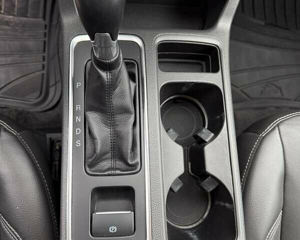 Серый Форд Эскейп, объемом двигателя 1.5 л и пробегом 150 тыс. км за 13500 $, фото 26 на Automoto.ua