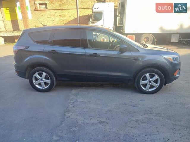 Форд Эскейп 2016 в Луцке на Automoto.ua Серый Форд Эскейп, объемом двигателя 2.5 л и пробегом 290 тыс. км за 11900 $, фото 1 на Automoto.ua