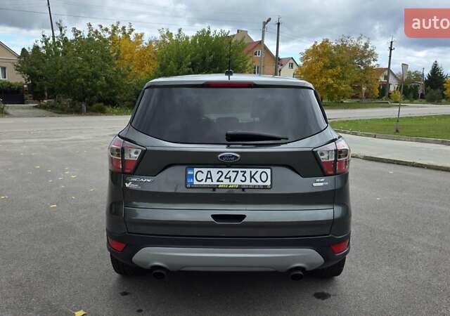 Сірий Форд Ескейп, об'ємом двигуна 1.5 л та пробігом 216 тис. км за 10500 $, фото 10 на Automoto.ua