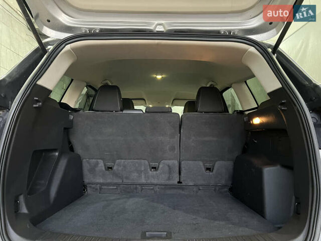 Сірий Форд Ескейп, об'ємом двигуна 2.5 л та пробігом 147 тис. км за 10999 $, фото 19 на Automoto.ua