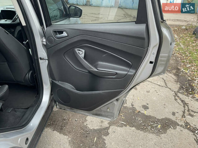 Серый Форд Эскейп, объемом двигателя 1.5 л и пробегом 206 тыс. км за 9200 $, фото 15 на Automoto.ua