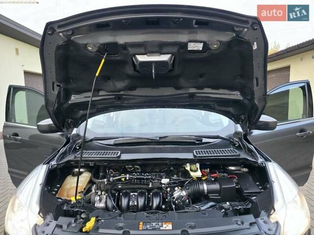 Форд Эскейп 2016 в Хмельницком на Automoto.ua Серый Форд Эскейп, объемом двигателя 2.5 л и пробегом 192 тыс. км за 9999 $, фото 53 на Automoto.ua