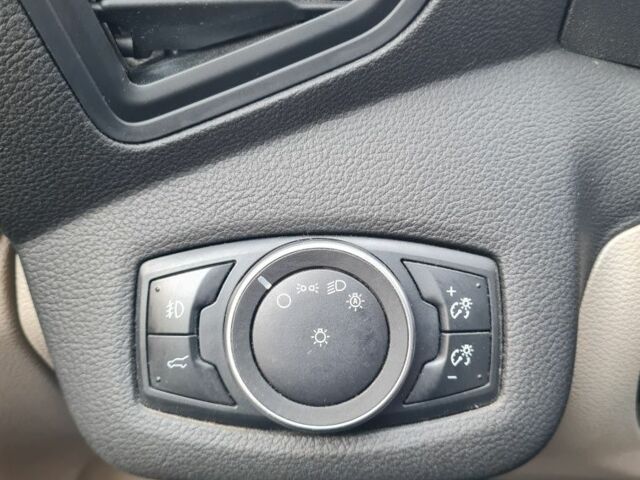 Серый Форд Эскейп, объемом двигателя 1.5 л и пробегом 143 тыс. км за 13500 $, фото 17 на Automoto.ua