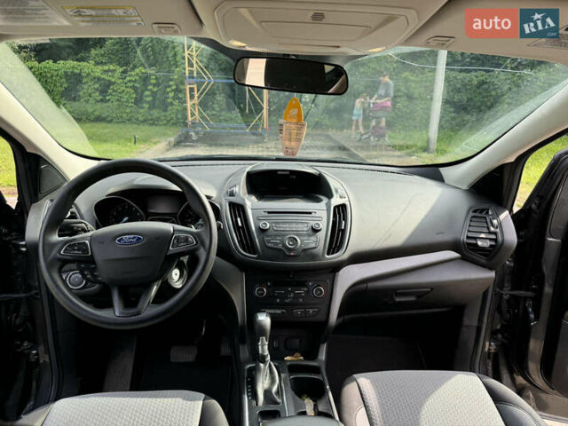 Сірий Форд Ескейп, об'ємом двигуна 1.5 л та пробігом 152 тис. км за 12100 $, фото 11 на Automoto.ua