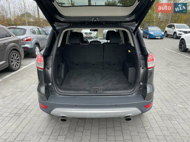Сірий Форд Ескейп, об'ємом двигуна 2 л та пробігом 211 тис. км за 9300 $, фото 27 на Automoto.ua