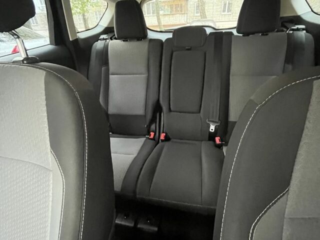 Сірий Форд Ескейп, об'ємом двигуна 1.5 л та пробігом 143 тис. км за 13000 $, фото 19 на Automoto.ua