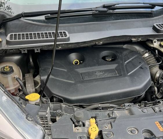 Серый Форд Эскейп, объемом двигателя 2 л и пробегом 220 тыс. км за 12700 $, фото 10 на Automoto.ua