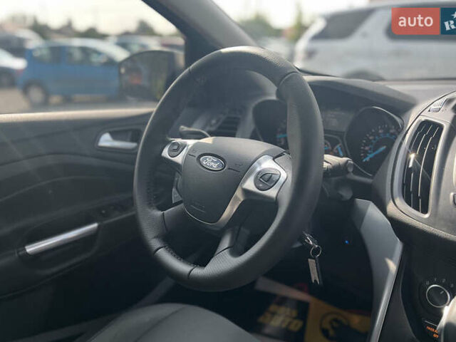 Сірий Форд Ескейп, об'ємом двигуна 2.49 л та пробігом 172 тис. км за 12300 $, фото 27 на Automoto.ua