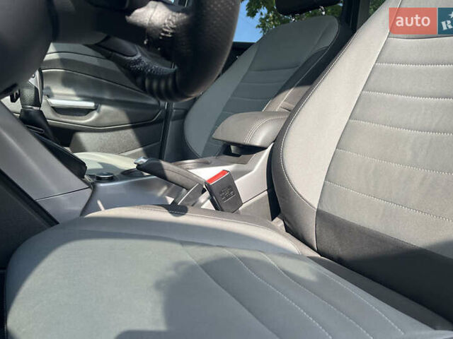 Сірий Форд Ескейп, об'ємом двигуна 2.49 л та пробігом 172 тис. км за 12300 $, фото 8 на Automoto.ua