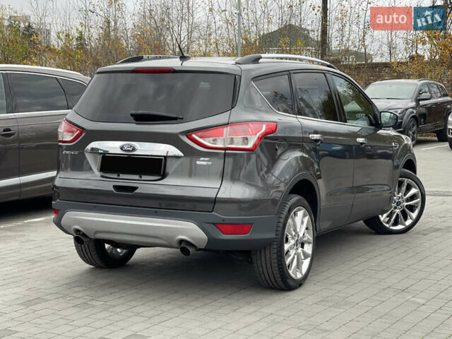 Сірий Форд Ескейп, об'ємом двигуна 2 л та пробігом 211 тис. км за 9300 $, фото 5 на Automoto.ua