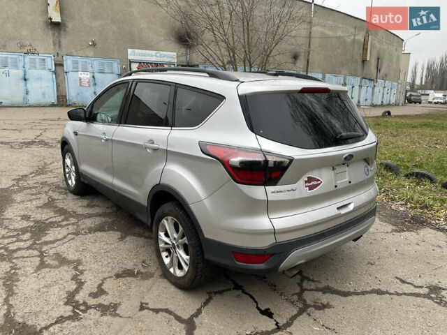 Серый Форд Эскейп, объемом двигателя 1.5 л и пробегом 206 тыс. км за 9200 $, фото 2 на Automoto.ua